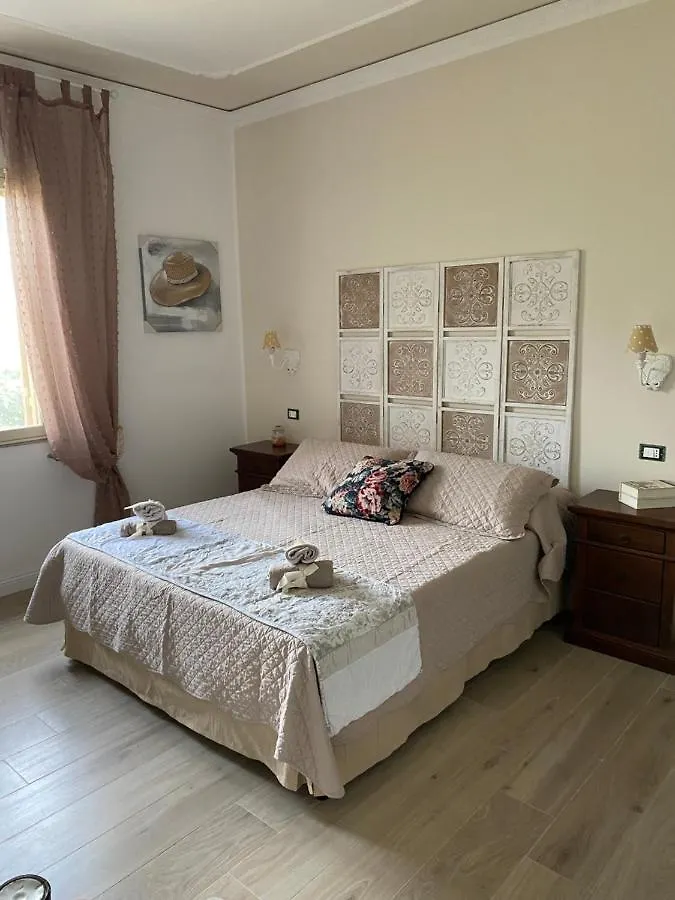 Tra Mare E Lago Torre Faro Apartment