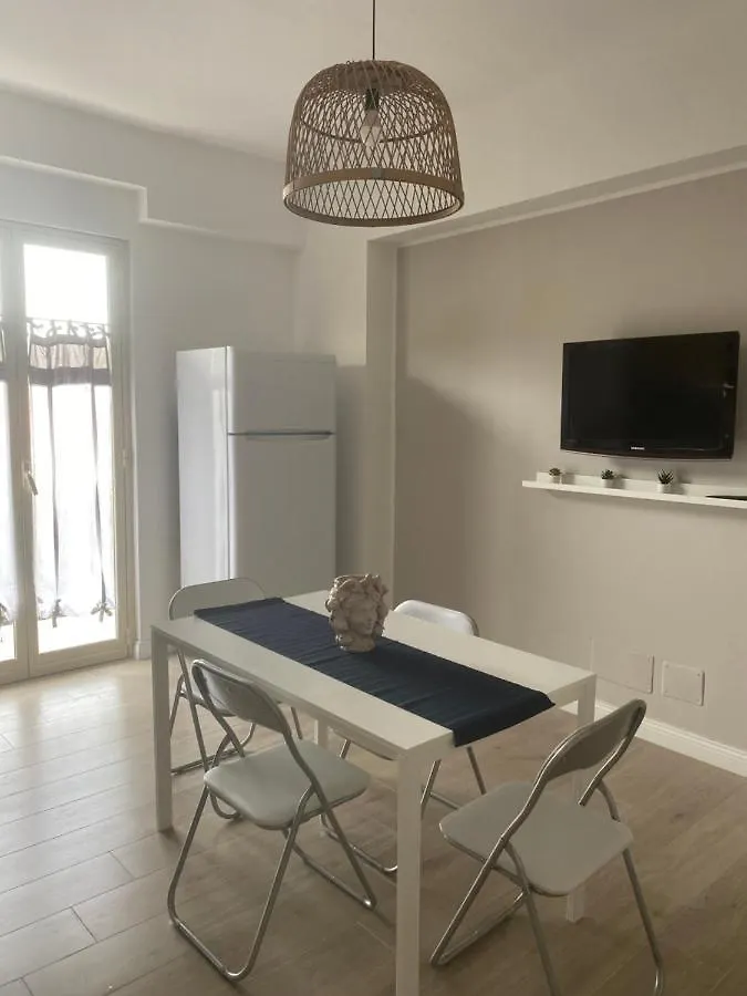 Apartment Tra Mare E Lago Torre Faro Italy
