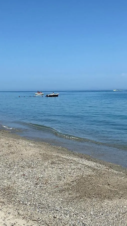 Tra Mare E Lago Torre Faro